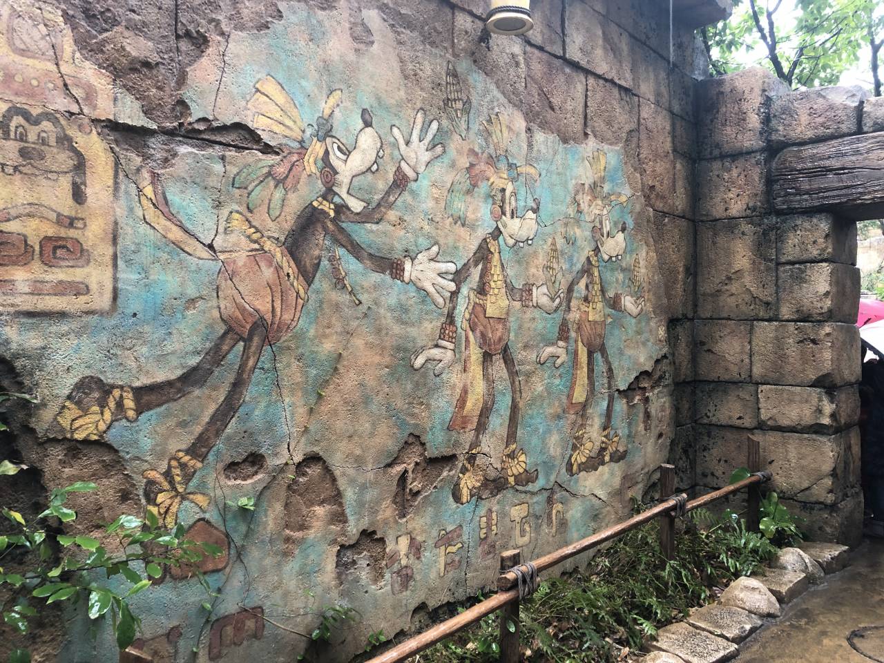 ロストリバーデルタの壁画